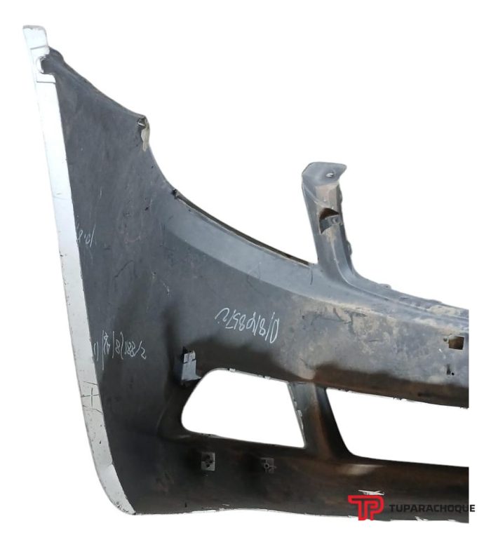 Parachoque Delantero Great Wall Voleex C30 (detalle)