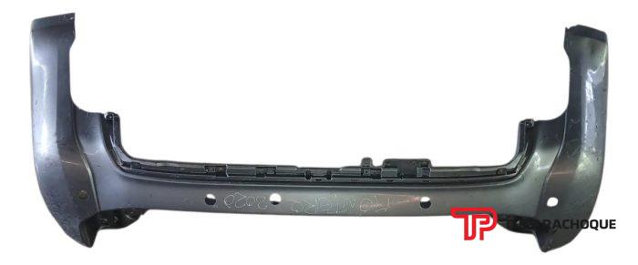 Parachoque Trasero Mitsubishi Montero 2020