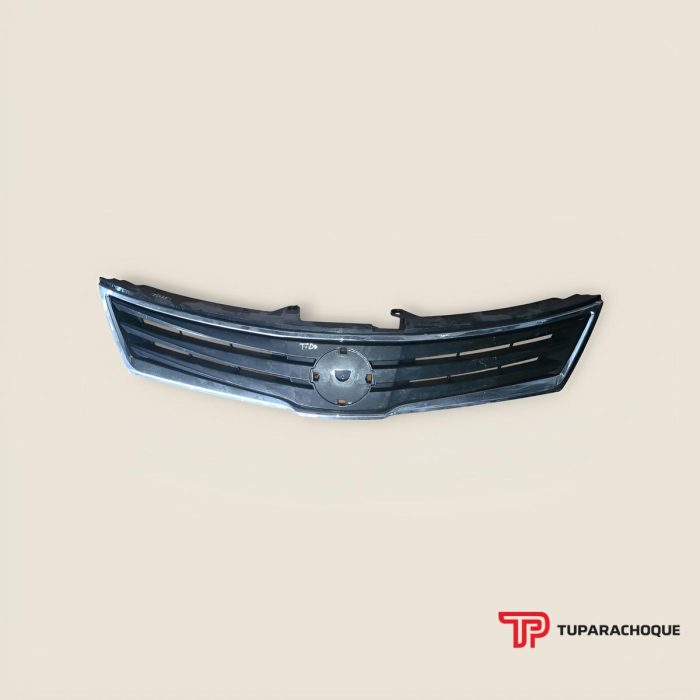 Mascara Frontal Nissan Tiida